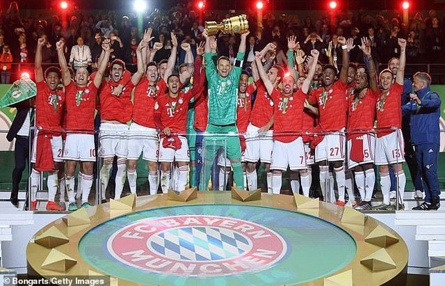 Lewandowski lập cú đúp, Bayern Munich hoàn tất cú đúp giải quốc nội