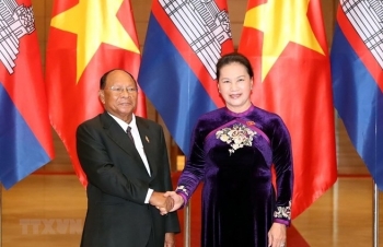 Top Vietnamese, Cambodian legislators hold talks