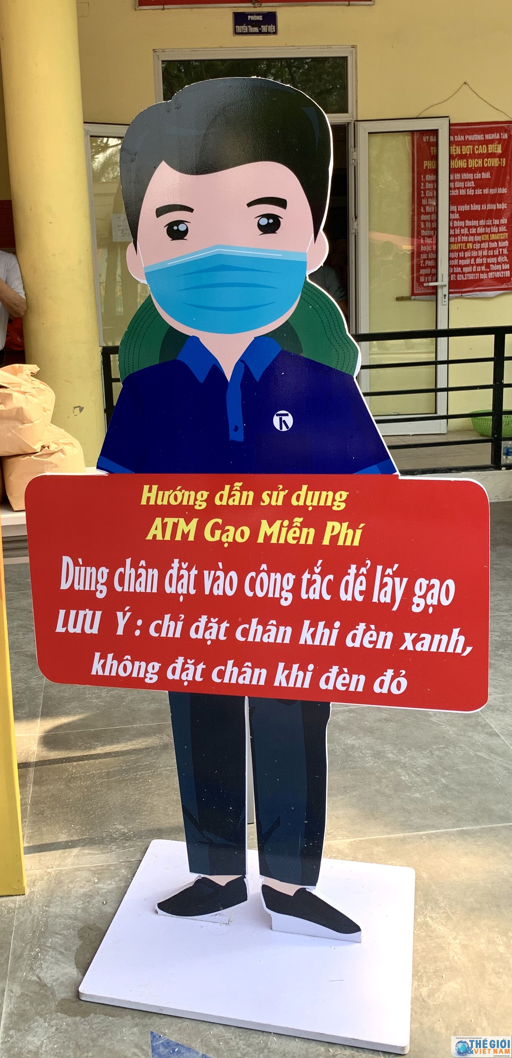 vietnam sets up free rice atms to help those in need amid covid 19 pandemic