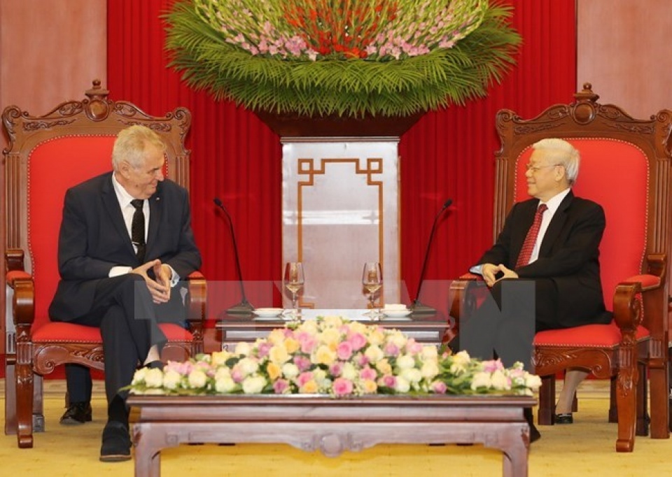 party leader urges stronger vietnam czech republic collaboration