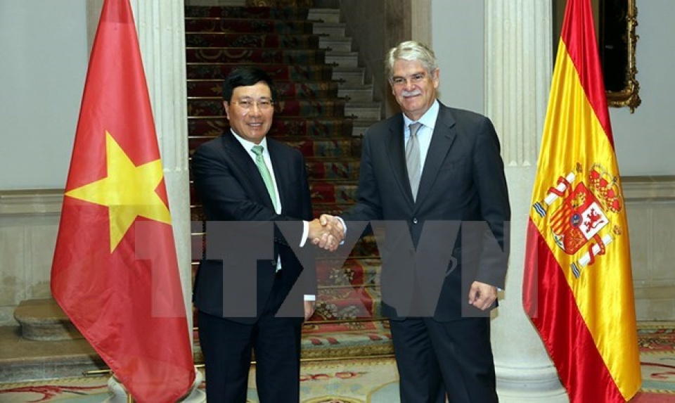 top diplomats highlights vietnam spain sound cooperation