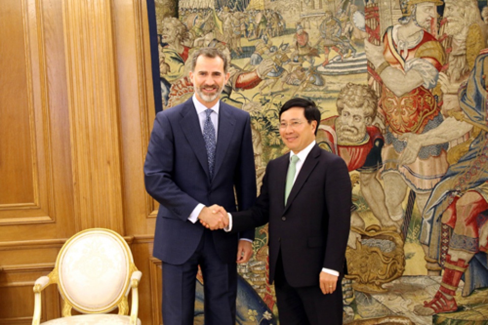 spain considers vietnam important partner in asia pacific king felipe vi