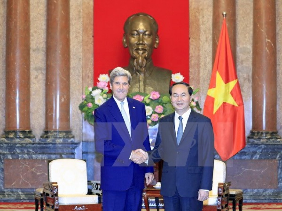 president urges kerry to continue backing vietnam us ties