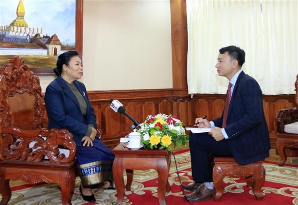 vietnam laos relations grow intensively lao official