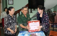 military attaches visit vietnam national mine action centre