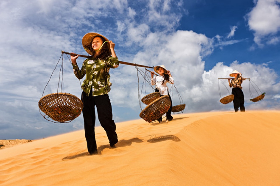 vietnamese smile through photographers lens