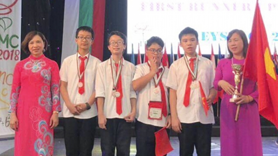 vietnam wins five gold medals at international mathematics competition