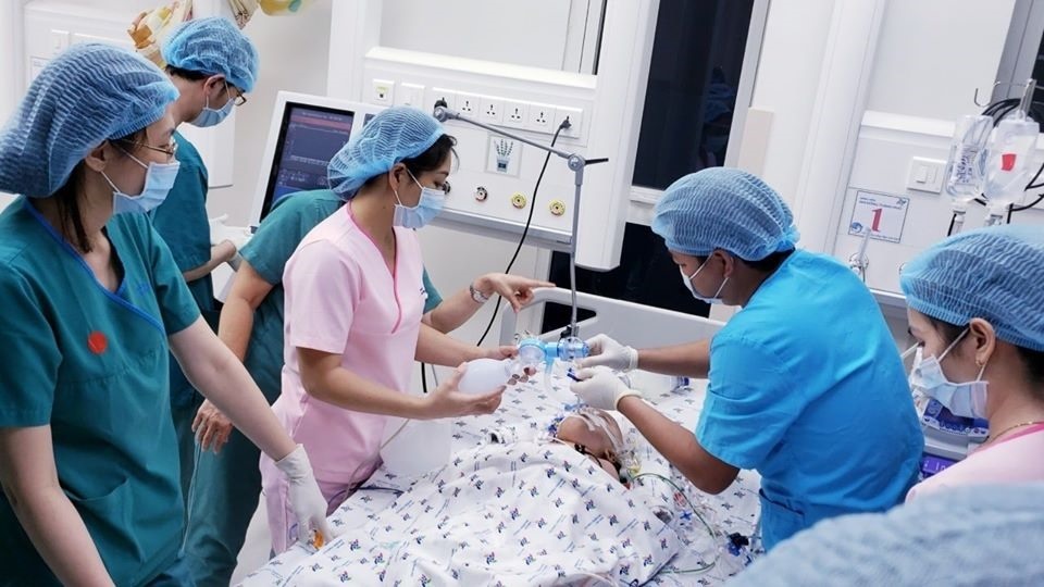 Báo chí quốc tế đưa tin về cuộc phẫu thuật tách rời cặp song sinh dính liền của Việt Nam