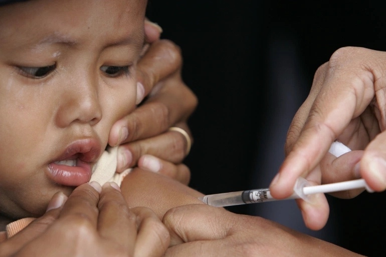 Giống như nhiều quốc gia khác, Indonesia chưa có kế hoạch tiêm phòng Covid-19 cho trẻ em. (Nguồn: Reuters)