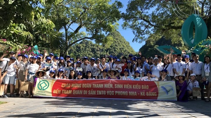 Trại hè Việt Nam 2022: Đoàn kiều bào trẻ thăm và khám phá Quảng Bình