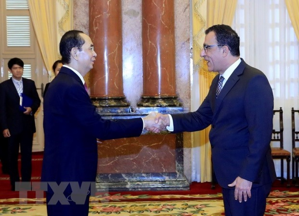 president receives new foreign ambassadors