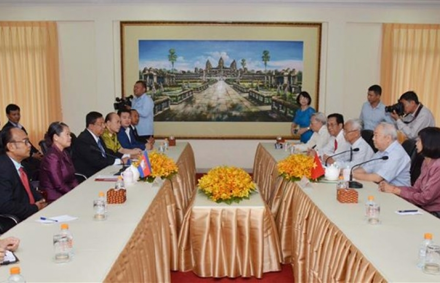 Friendship associations of Vietnam, Cambodia boost ties