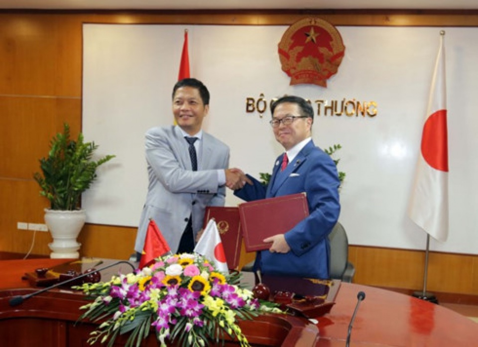 vietnam japan beef up partnership in industry trade energy