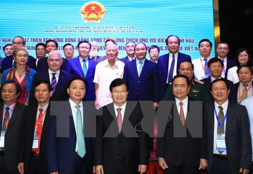pm calls for foreign support for mekong delta development