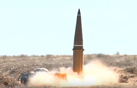 Nga bắn thử tên lửa có khả năng mang đầu đạn hạt nhân Iskander