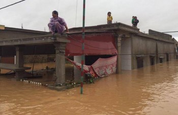 Bangladeshi FM condoles with Vietnam on flood damage