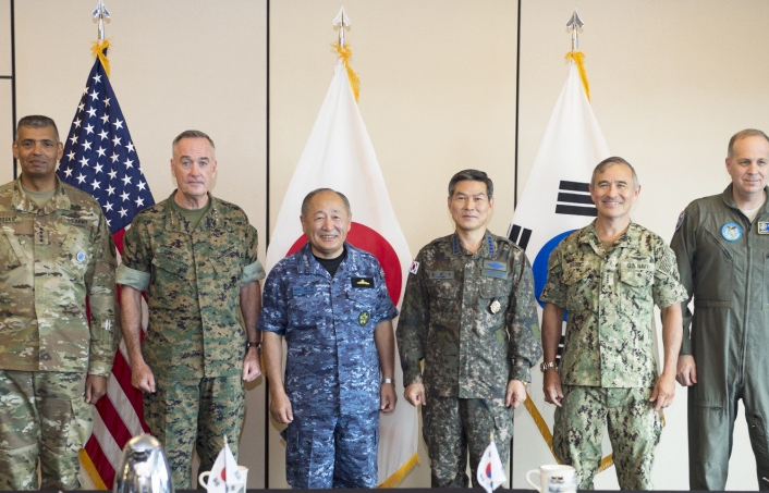 Lãnh đạo quân đội Mỹ, Nhật, Hàn tái cam kết hợp tác về Triều Tiên