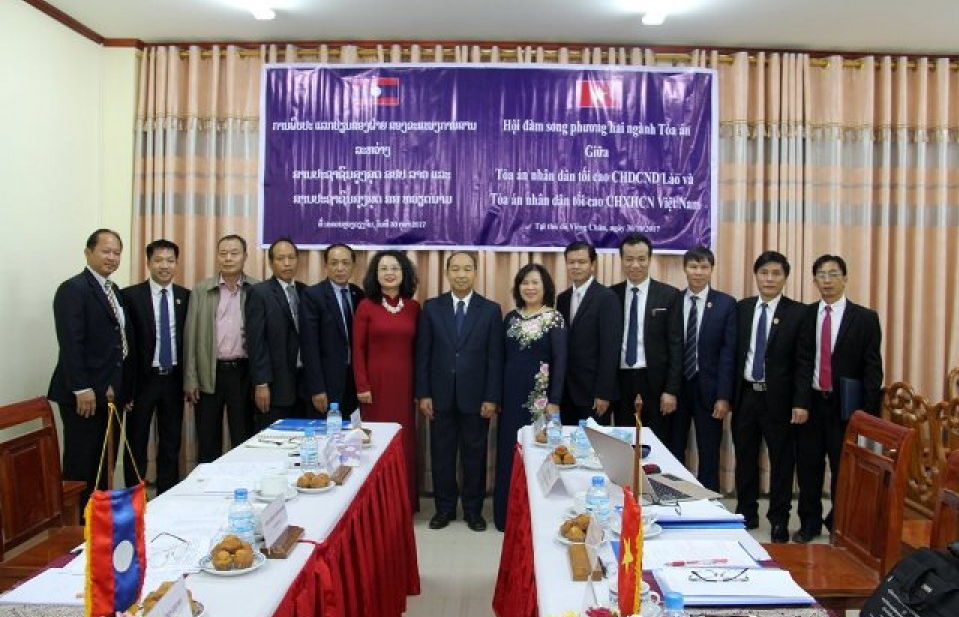 Tòa án nhân dân Tối cao Việt Nam – Lào tăng cường hợp tác