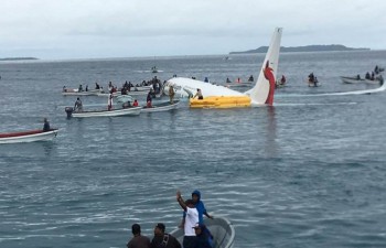 Four Vietnamese aboard Papua New Guinea’s plane overshooting runway