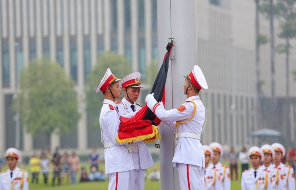 Lễ thượng cờ rủ Quốc tang Nguyên Tổng Bí thư Đỗ Mười