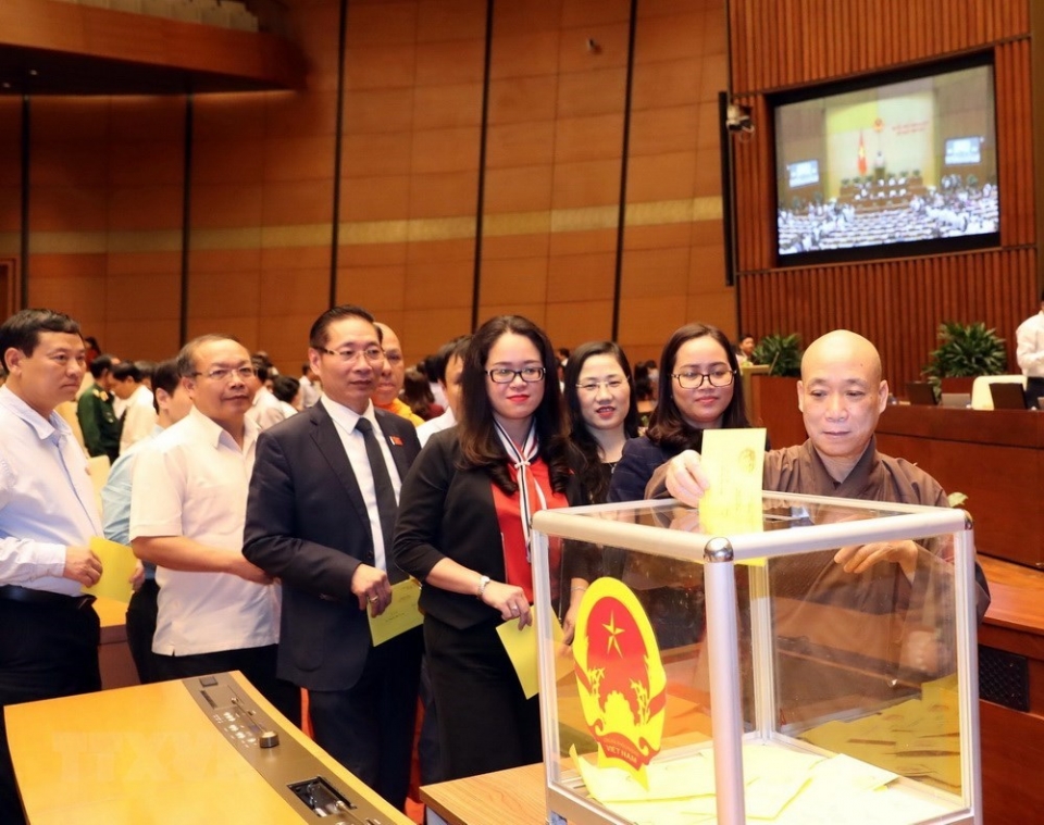 party chief nguyen phu trong elected as state president