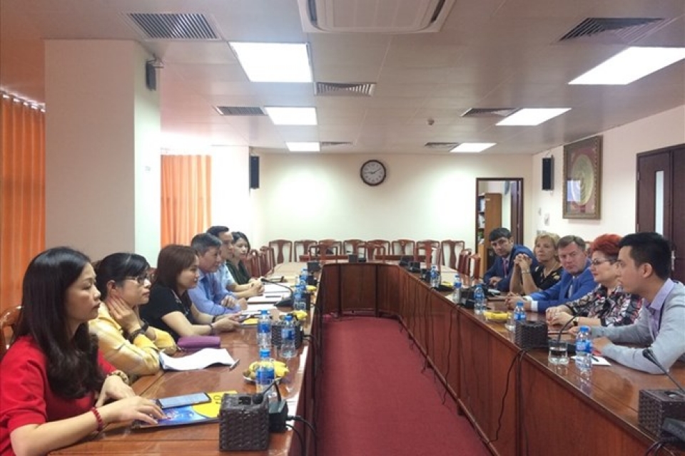 vietnam belarus step up trade union cooperation