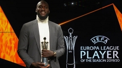 Vượt qua Bruno Fernandes, Romelu Lukaku nhận giải cầu thủ xuất sắc nhất Europa League