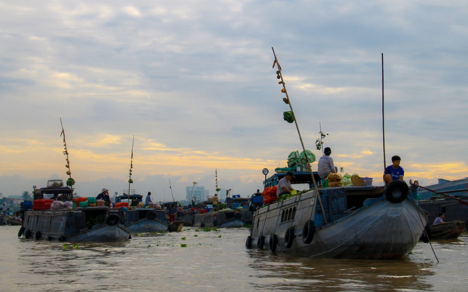 floating markets in the south western region