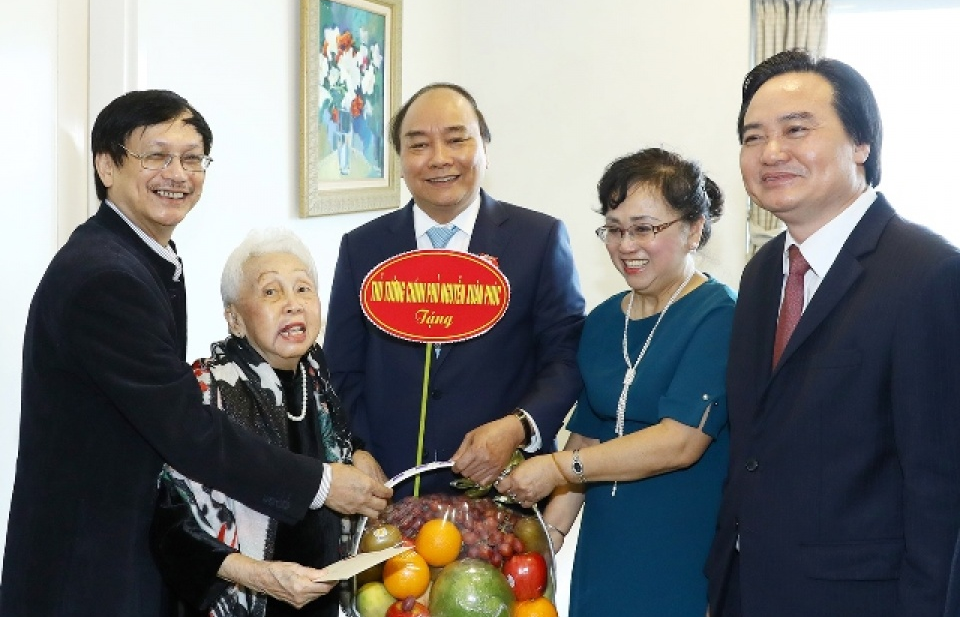 Leaders send greetings to teachers on Teachers’ Day