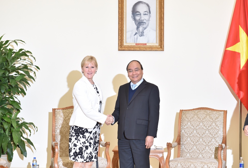 pm phuc calls for vietnam sweden cooperation expansion