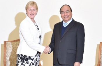 PM Phuc calls for Vietnam-Sweden cooperation expansion