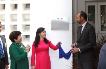 French PM attends inauguration of French medical centre in HCM City