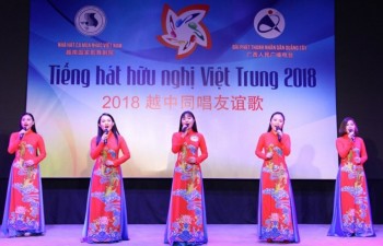 Vietnam-China friendship singing contest promotes ties