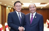 pm phuc calls korean investors to increase presence in asean countries