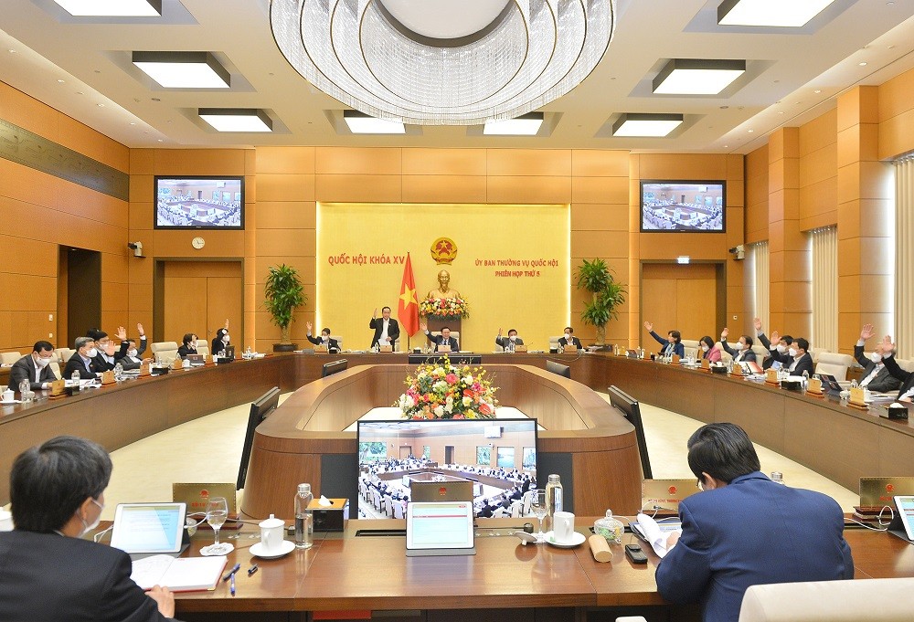 Các đại biểu dự phiên họp thứ 5 của Ủy ban Thường vụ Quốc hội. (Nguồn: quochoi.vn)