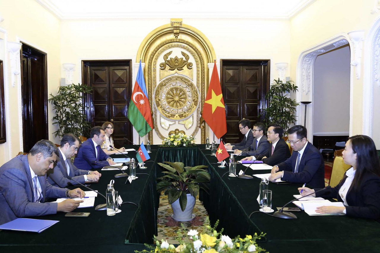 Thúc đẩy hơn nữa quan hệ hợp tác hữu nghị truyền thống Việt Nam-Azerbaijan
