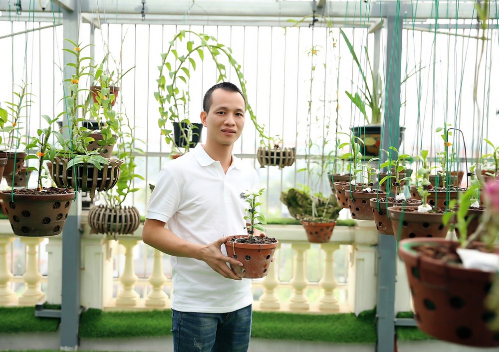 Nguyễn Quang Định: Cơ duyên đặc biệt của ông chủ vườn lan yêu thơ ca