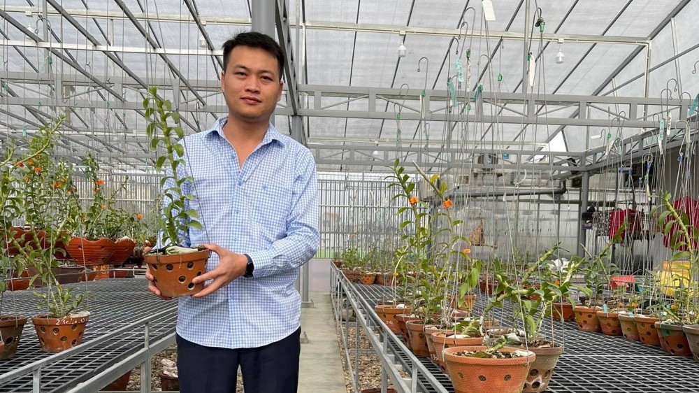 Nguyễn Đức Anh: Ông chủ vườn lan 8X say mê hoa lan đột biến