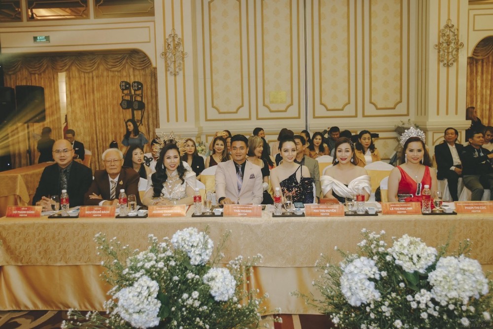Hoa hậu Doanh nhân Toàn năng châu Á 2021: Bông hồng Tài năng Lê Mai Linh hội ngộ dàn doanh nhân 'cực phẩm'