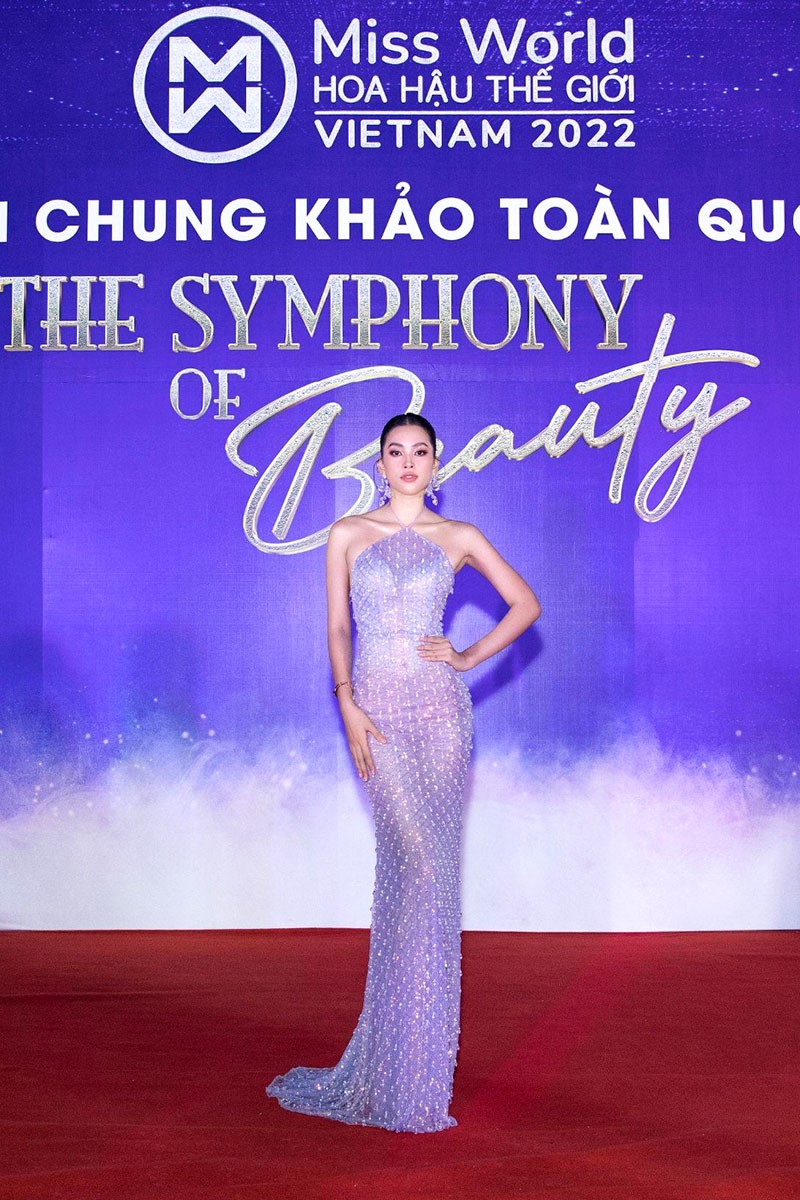 Không hổ danh là nhan sắc “bất bại”, Hoa hậu Việt Nam 2018 Trần Tiểu Vy xứng đáng là thiên thần đẹp nhất thảm đỏ Miss World Vietnam 2022