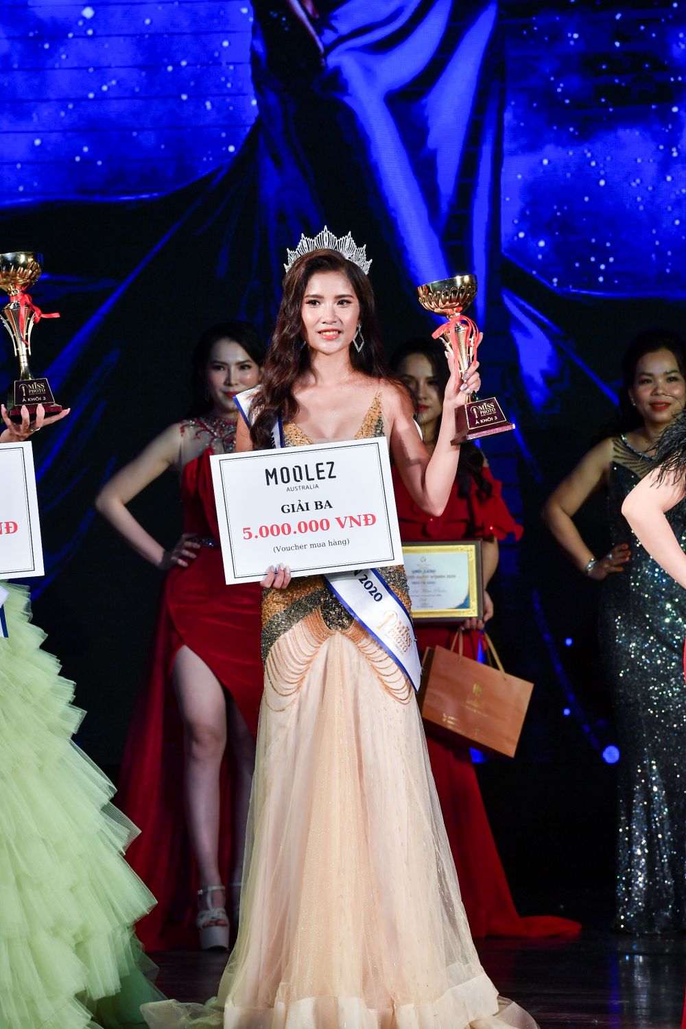 Miss Photo Happy Women 2020: Tôn vinh vẻ đẹp THÂN – TÂM - TRÍ
