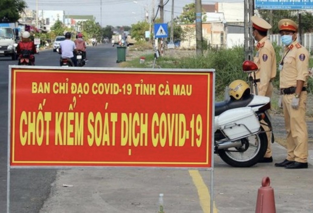 Lực lượng công an kiểm soát chặt các cửa ra vào Cà Mau.