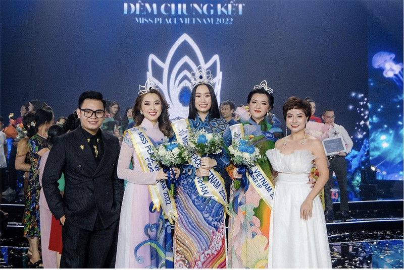 Giang Kyo Fashion và Joco Fashion tôn vinh vẻ đẹp của Miss Peace Viet Nam 2022