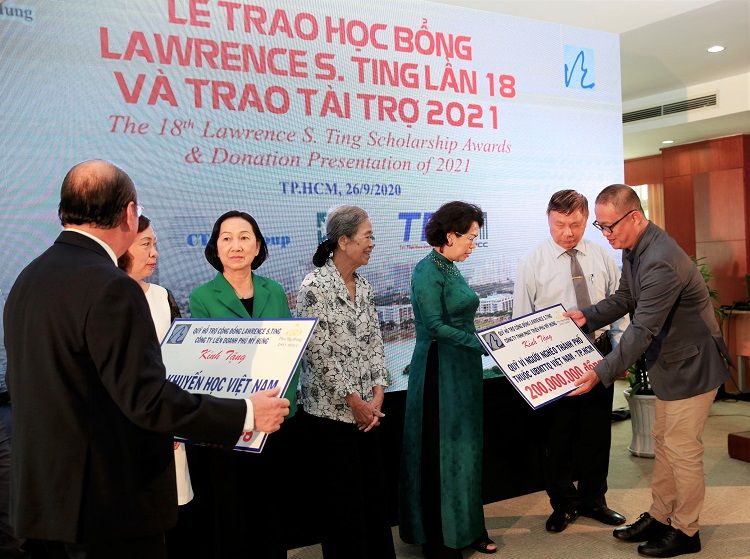 Quỹ Lawrence S. Ting trao học bổng cho sinh viên Việt Nam trị giá hơn 8,5 tỷ đồng