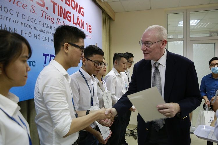 Quỹ Lawrence S. Ting trao học bổng cho sinh viên Việt Nam trị giá hơn 8,5 tỷ đồng