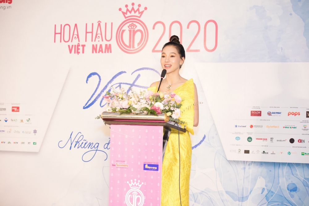 Hoa hậu Việt Nam 2020: Dàn Sao Việt khoe sắc rực rỡ tại họp báo bán kết toàn quốc