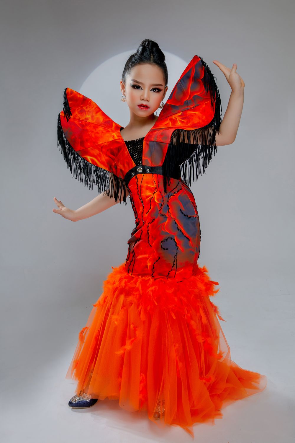 Á hậu nhí Trần Thị Hoàng Vân: Hành trình 1 năm sau đăng quang Junior Model International 2019