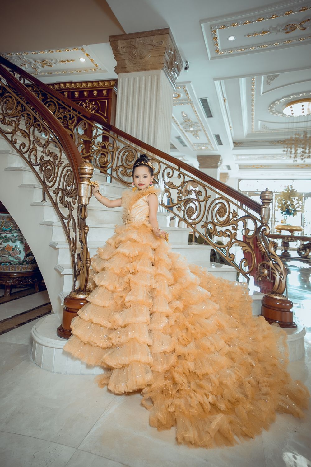 Á hậu nhí Trần Thị Hoàng Vân: Hành trình 1 năm sau đăng quang Junior Model International 2019