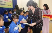 vice president dang thi ngoc thinh wraps up laos visit