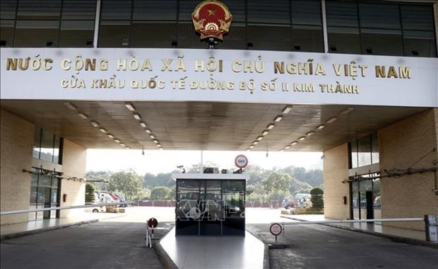 Northern provinces halt fruit truck reception at some border gates. (Photo: VNA)